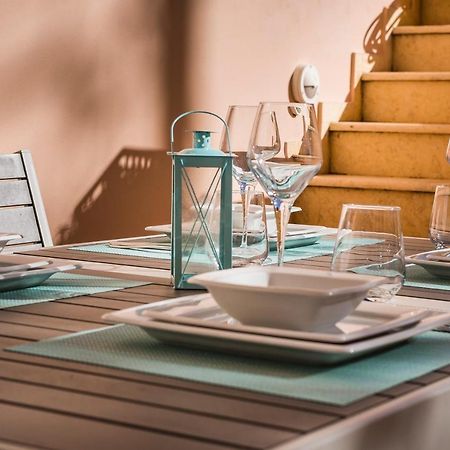 Apartment Lilly, Apartment With Communal Pool, 10 Meters From Sea サミ エクステリア 写真