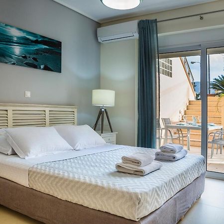 Apartment Lilly, Apartment With Communal Pool, 10 Meters From Sea サミ エクステリア 写真