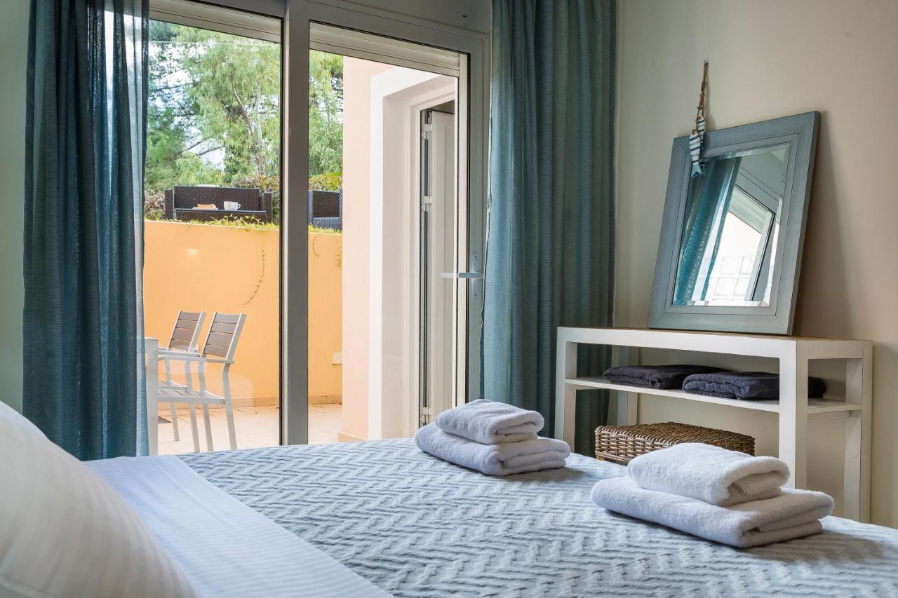 Apartment Lilly, Apartment With Communal Pool, 10 Meters From Sea サミ エクステリア 写真